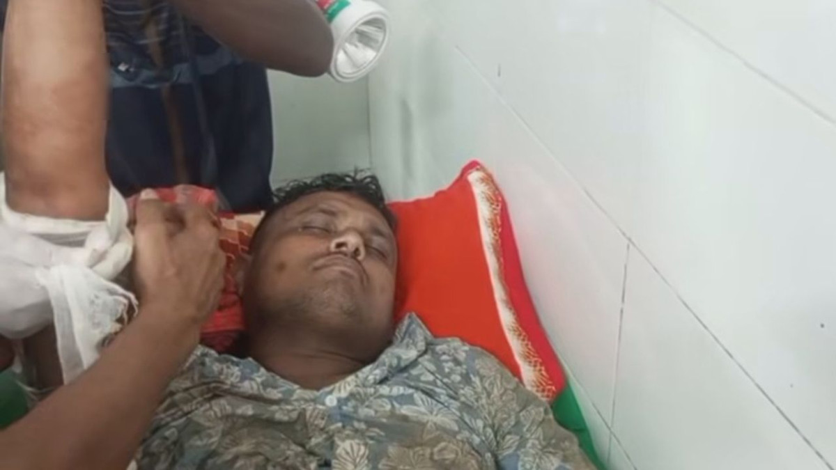 দুর্বৃত্ত, আহত, পঙ্গু হাসপাতাল, হামলা