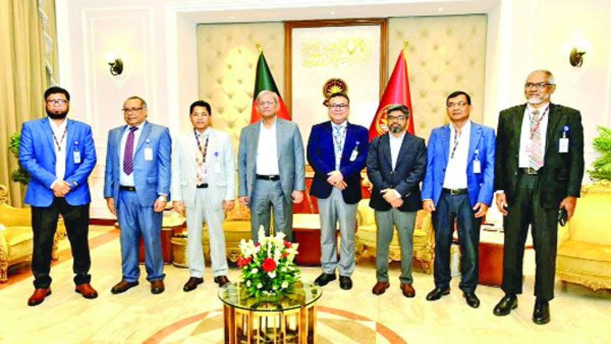 রাষ্ট্রপতির সাথে জাতীয় বিশ্ববিদ্যালয়ের ভিসির সাক্ষাৎ