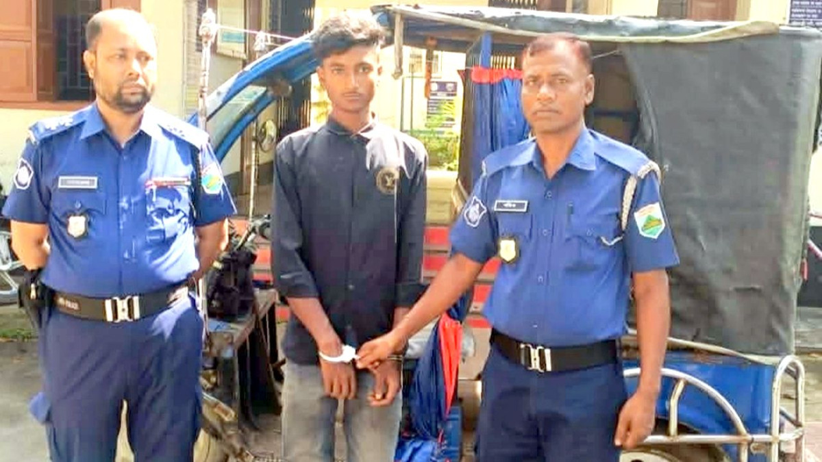 গ্রেফতার রাকিবুল হাসান রাকিব