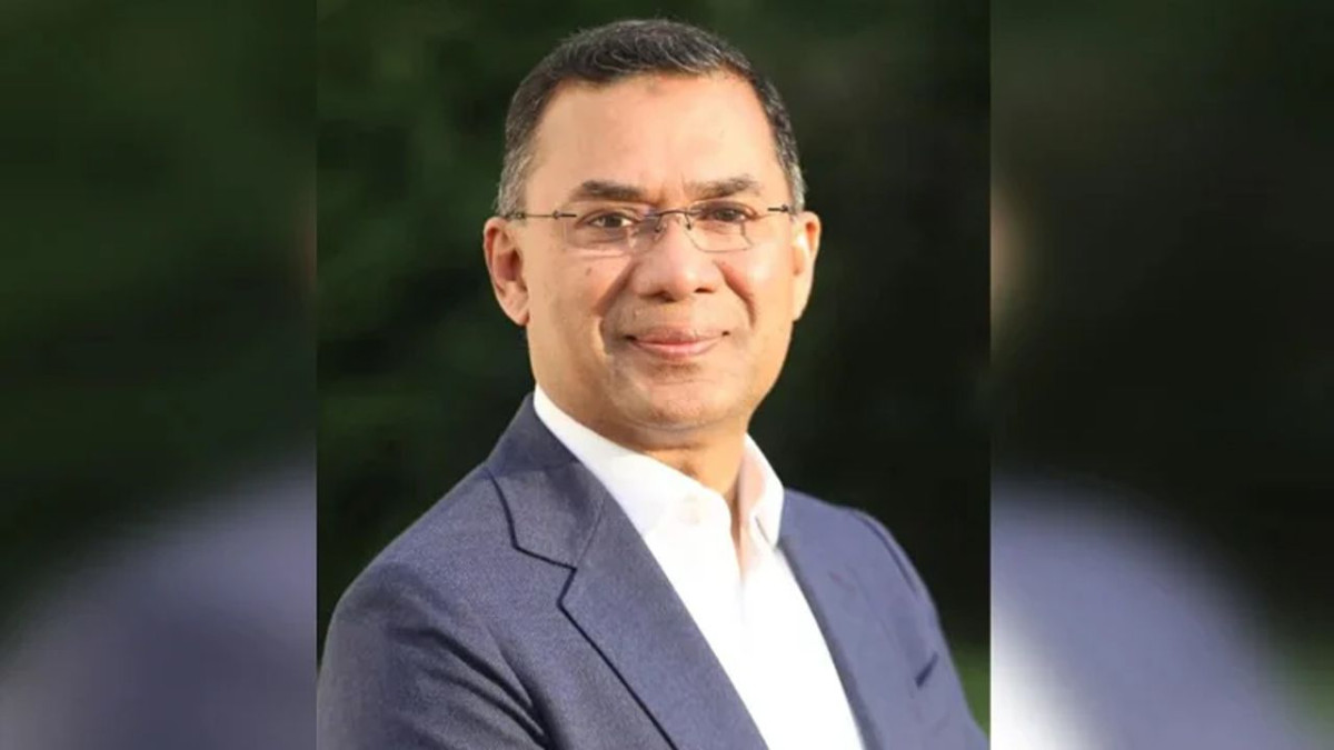জাতিসঙ্ঘ সফর শেষে নিউইয়র্ক থেকে দুবাই পৌঁছেছেন প্রধানমন্ত্রী