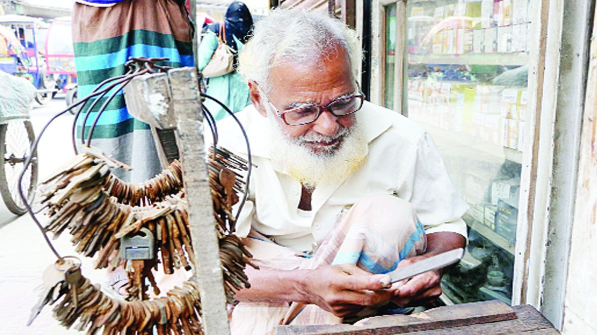 আন্তর্জাতিক প্রবীণ দিবস আজ