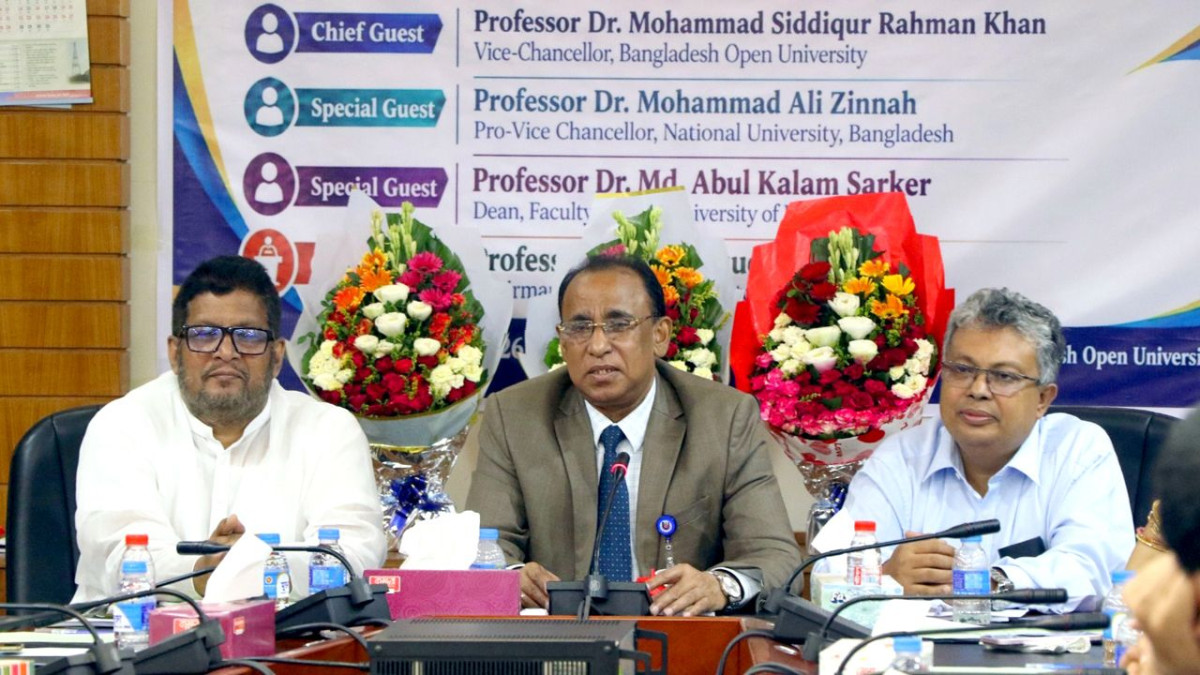 বাংলাদেশ উন্মুক্ত বিশ্ববিদ্যালয়, ভিসি, কারিকুলাম