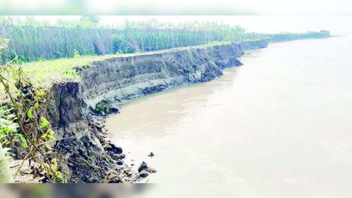 পদ্মা গিলে খাচ্ছে বছরে ২ হাজার বিঘা জমি