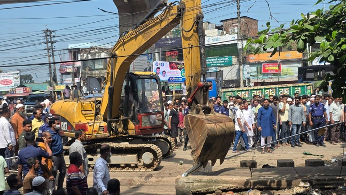 ঢাকা-সিলেট মহাসড়ক, অবৈধ স্থাপনা, উচ্ছেদ অভিযান, উপজেলা প্রশাসন
