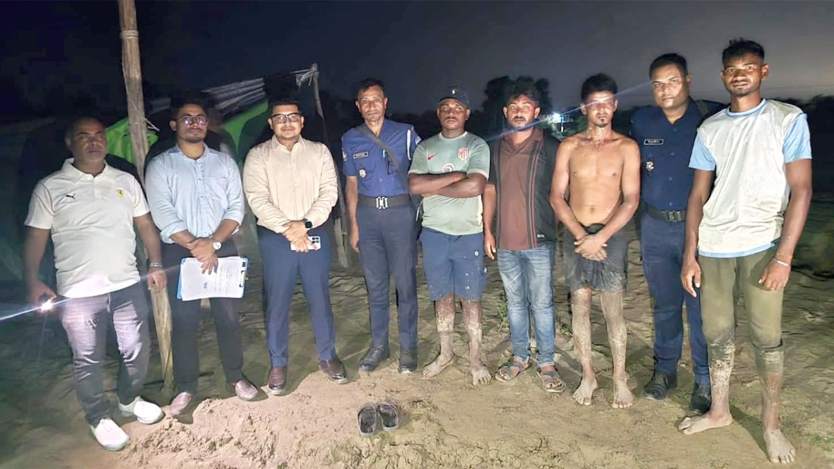 আনোয়ারায় অবৈধভাবে বালু উত্তোলনের দায়ে ৪ জনের কারাদণ্ড