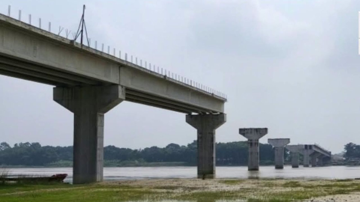সেতু, স্কুল, গড়াই নদী, ভোগান্তি