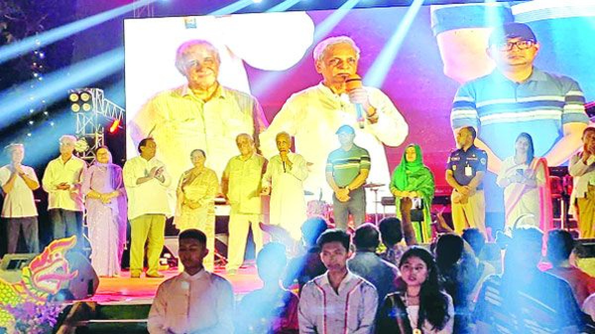 সব জাতিসত্তার অংশগ্রহণে ঐক্যবদ্ধ বাংলাদেশ গড়ার আহ্বান সংস্কৃতিমন্ত্রীর