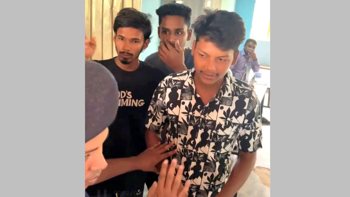আটক তিন ভুয়া ভোটার ও ছাত্রদলকর্মী
