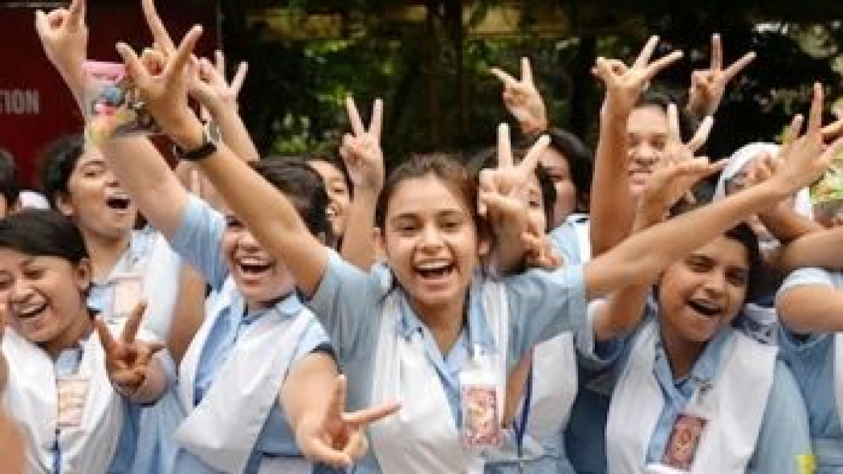 আজ এইচএসসি ও সমমান পরীক্ষার ফল প্রকাশ