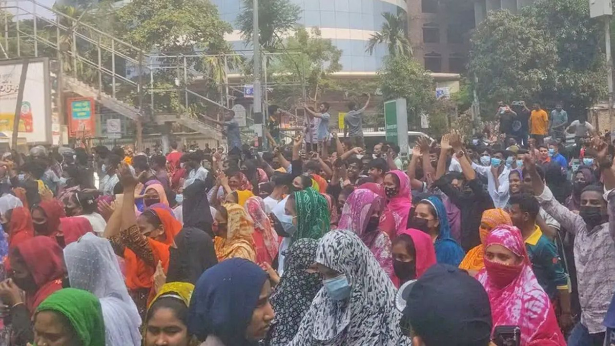 শ্রমিক আন্দোলন, যান চলাচল ব্যাহত, শ্রমিক বিক্ষোভ, সড়ক অবরোধ, গার্মেন্টস শ্রমিকদের আন্দোলন, মিরপুর ট্রাফিক বিভাগ